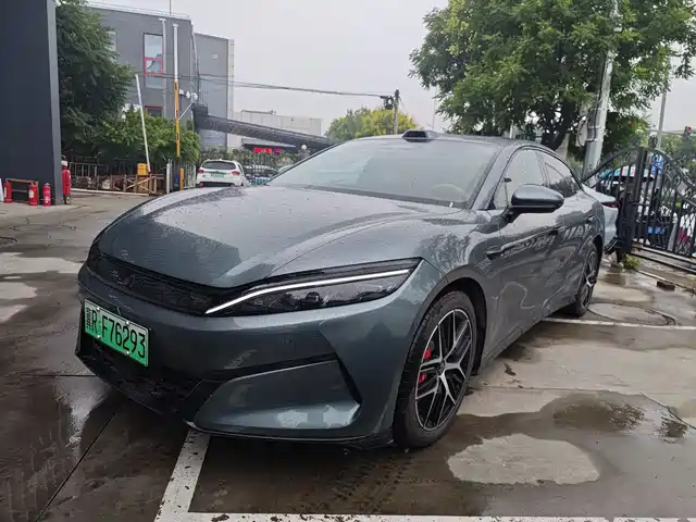 2025 BYD Han