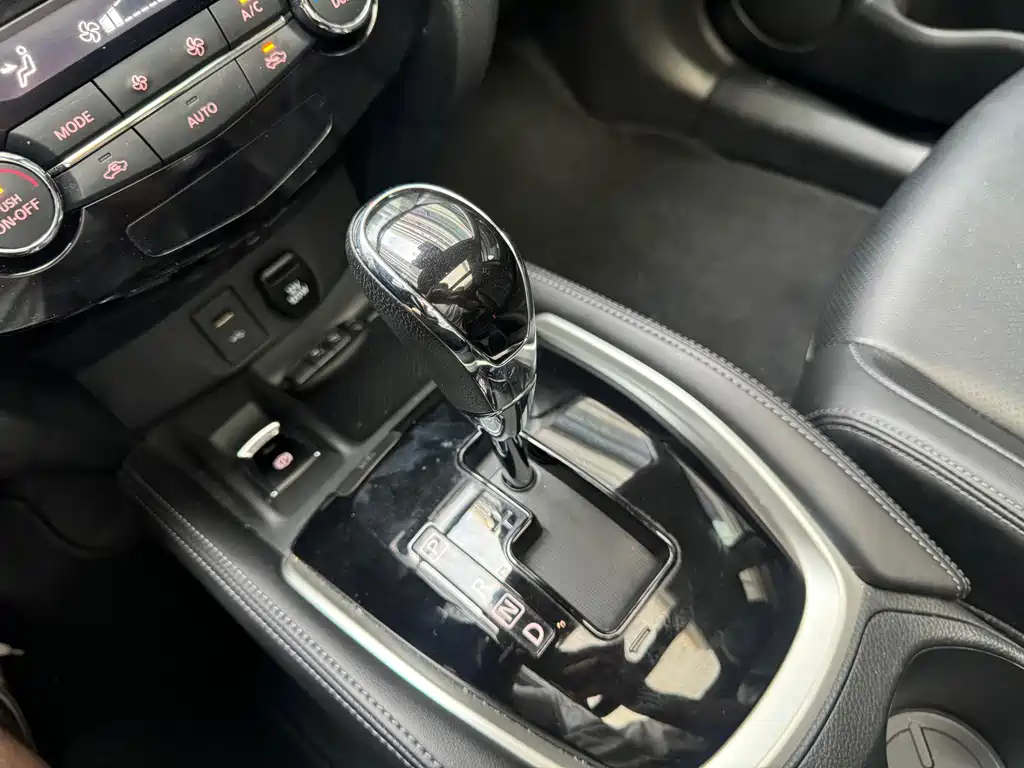 Nissan X-Trail — миниатюра 15