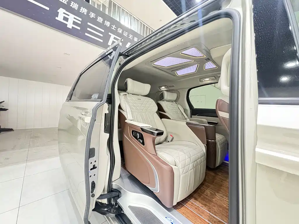 Buick GL8 — миниатюра 17