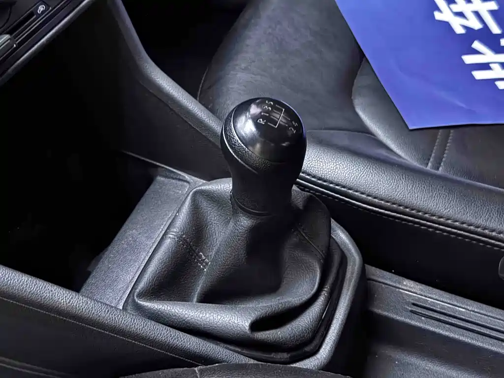Volkswagen Jetta — миниатюра 17