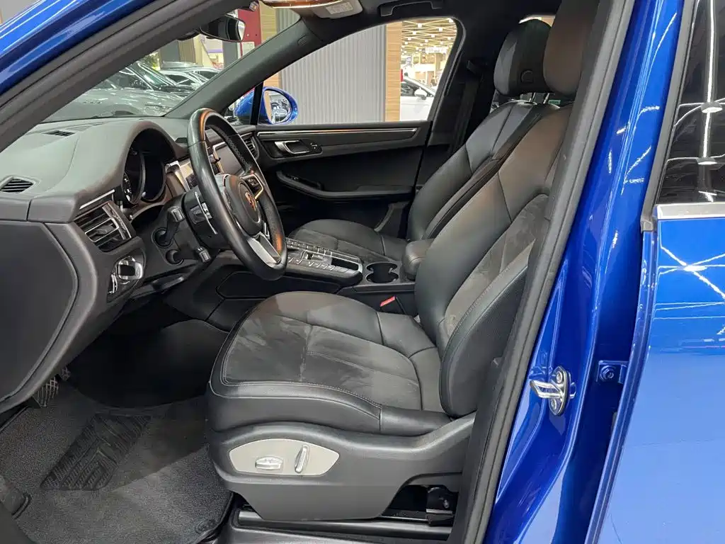 Porsche Macan — миниатюра 9
