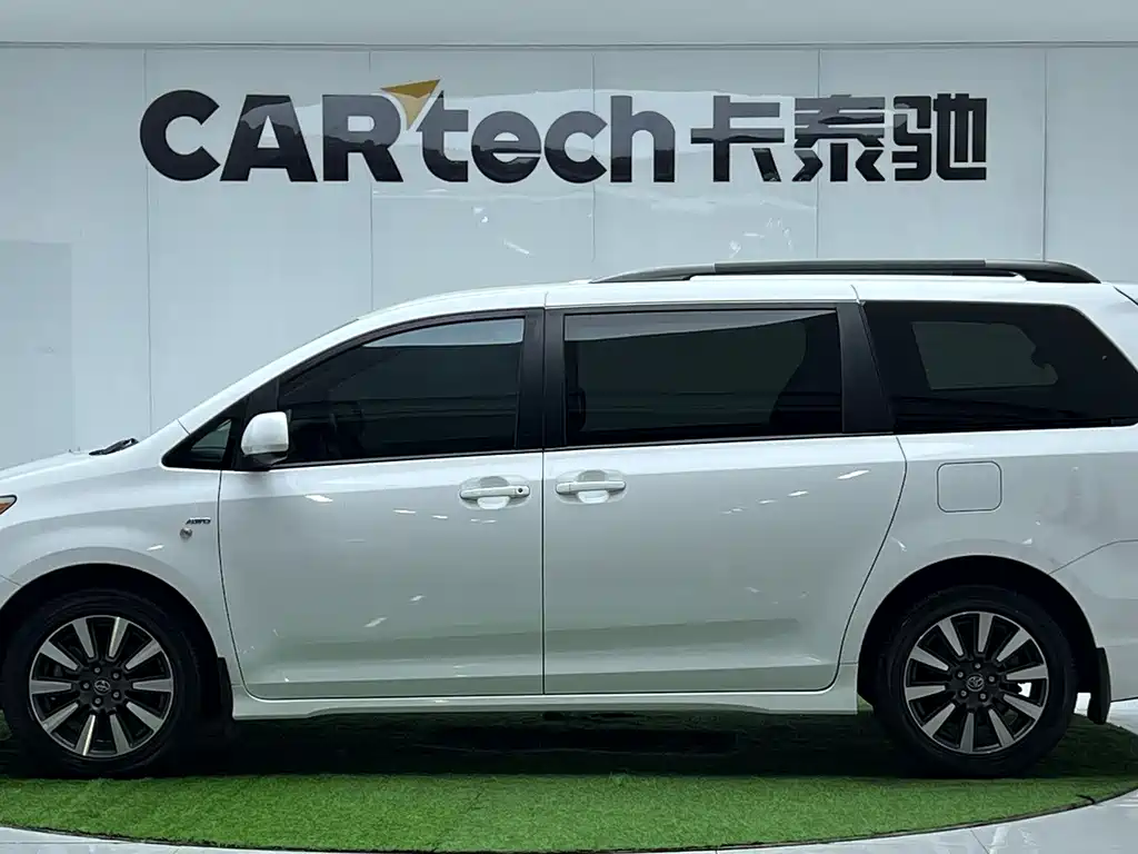 Toyota Sienna 2019 3.5L