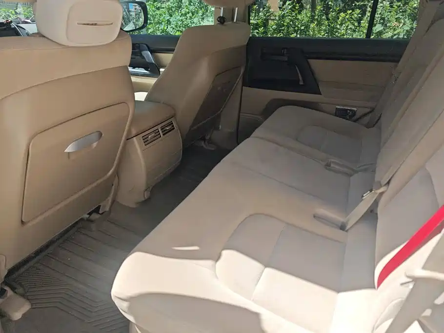Toyota Land Cruiser — миниатюра 11