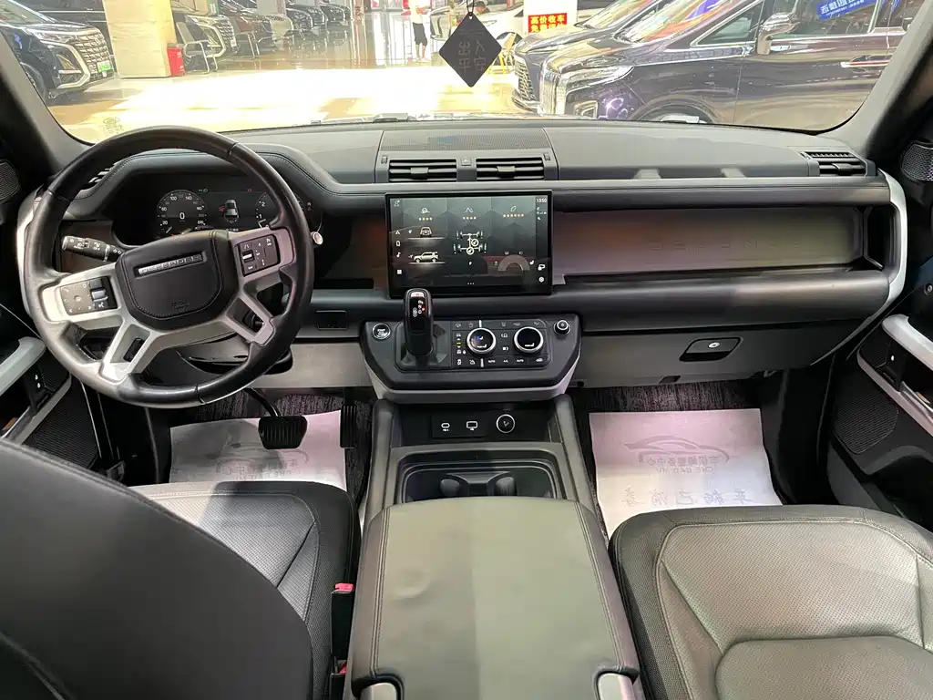 Land Rover Defender — миниатюра 13
