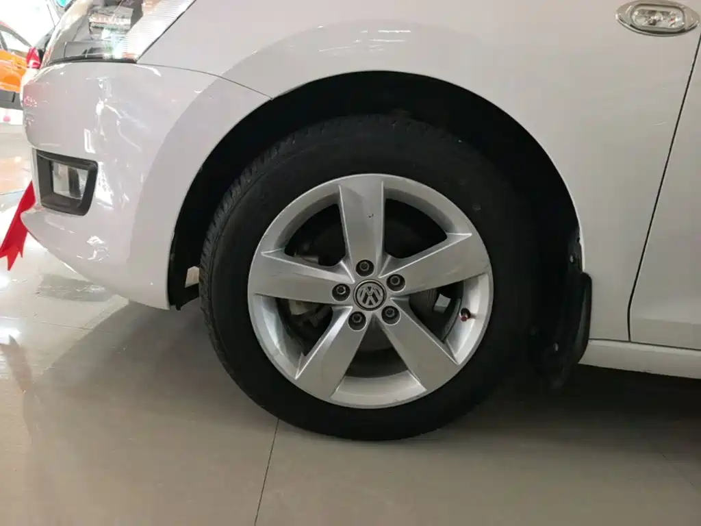 Volkswagen Santana — миниатюра 23