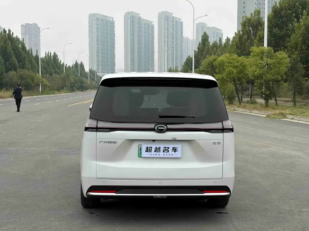 GAC Motor Trumpchi E8 PHEV — миниатюра 15