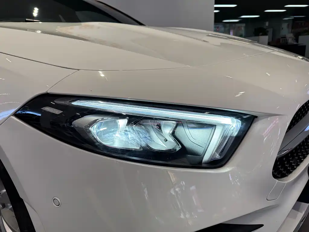 MERCEDES-BENZ A CLASS