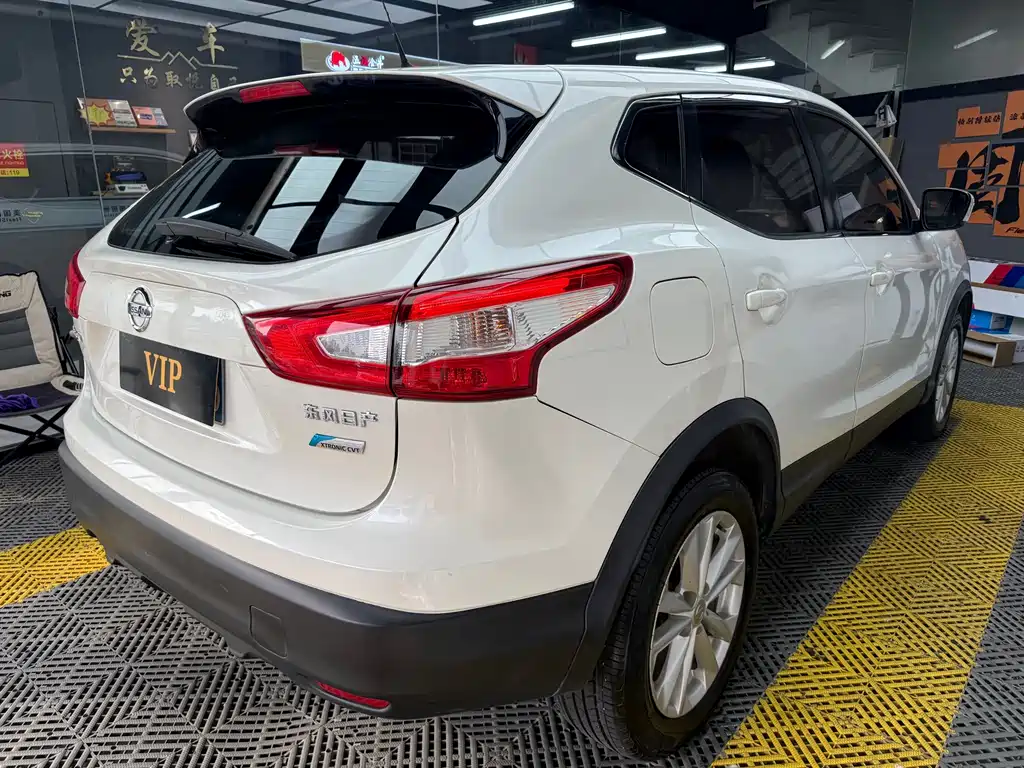 Nissan Qashqai — миниатюра 7
