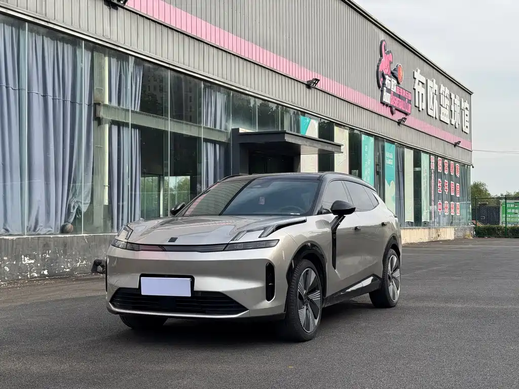 Lynk & Co 08 EM-P — миниатюра 3