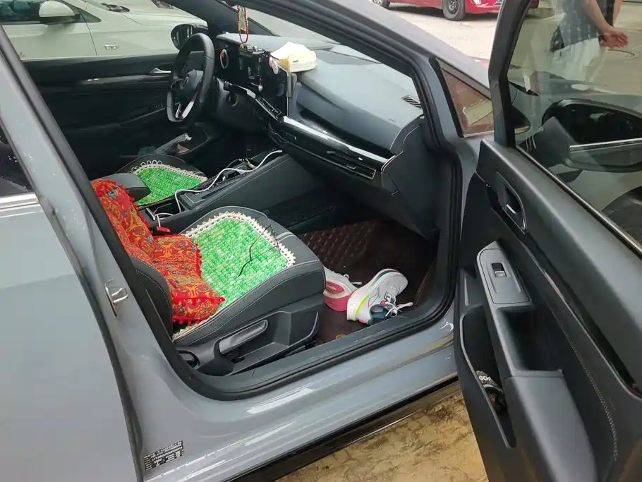Volkswagen Golf — миниатюра 8