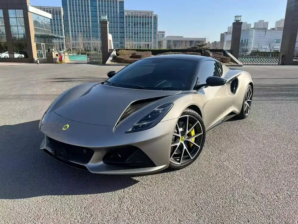 Lotus Emira 2023