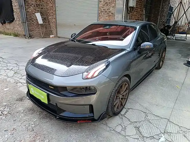 2020 Lynk & Co 03