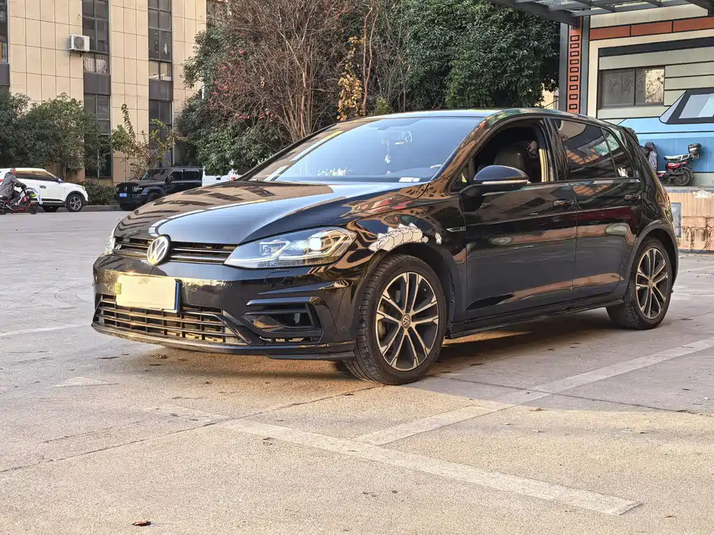 Volkswagen Golf 2020