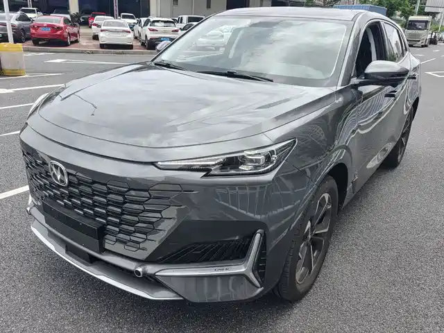 Changan UNI-K 2023 2.0 T 2 WD — фото 1