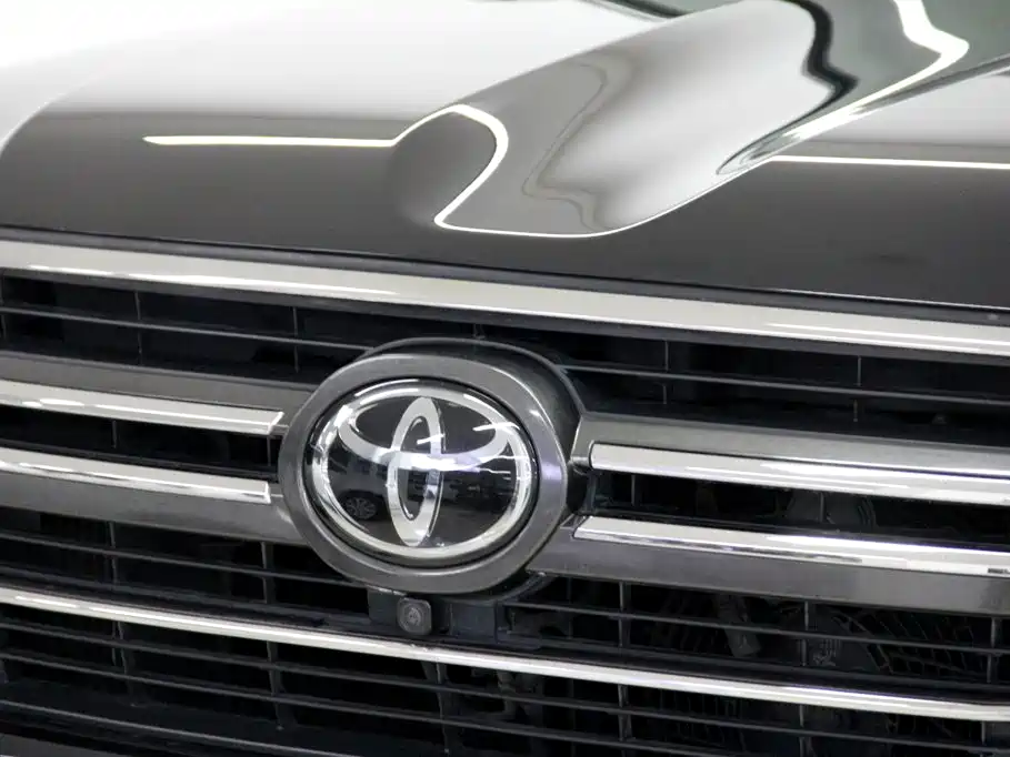 Toyota Land Cruiser — миниатюра 32