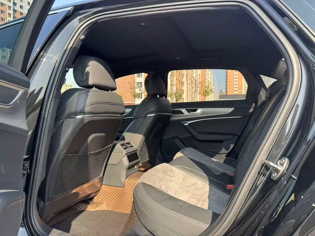 Audi A6L — миниатюра 6