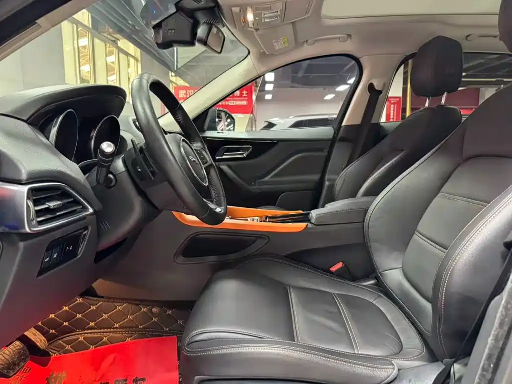 Jaguar F-PACE — миниатюра 8