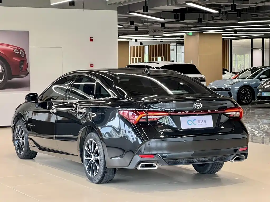 Toyota Avalon 2023 2.5L Luxury