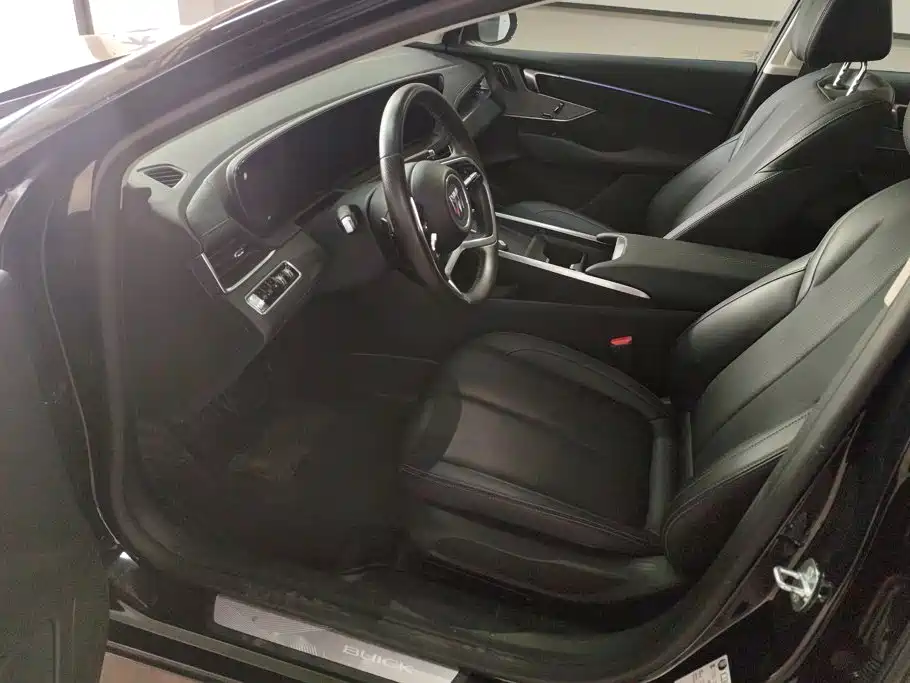 Buick LaCrosse — миниатюра 9