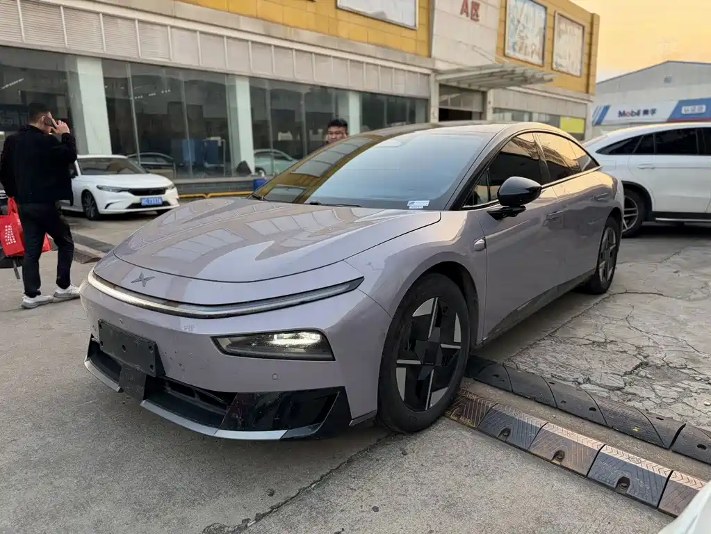 XPeng P7+