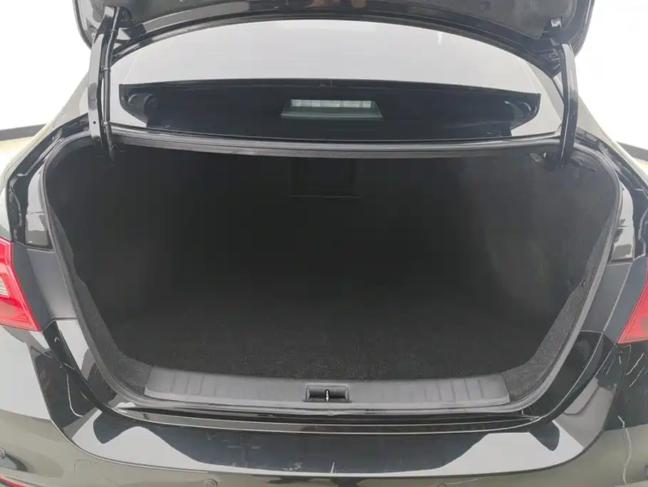 Nissan Sylphy — миниатюра 4