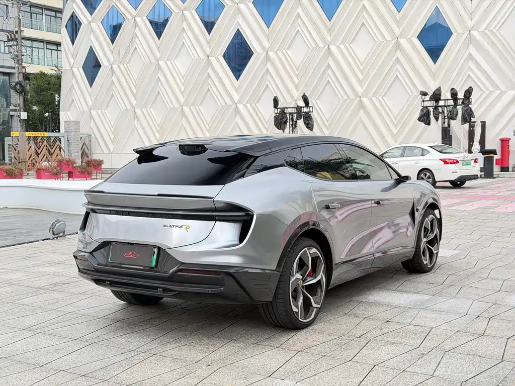 Lotus Eletre — миниатюра 6