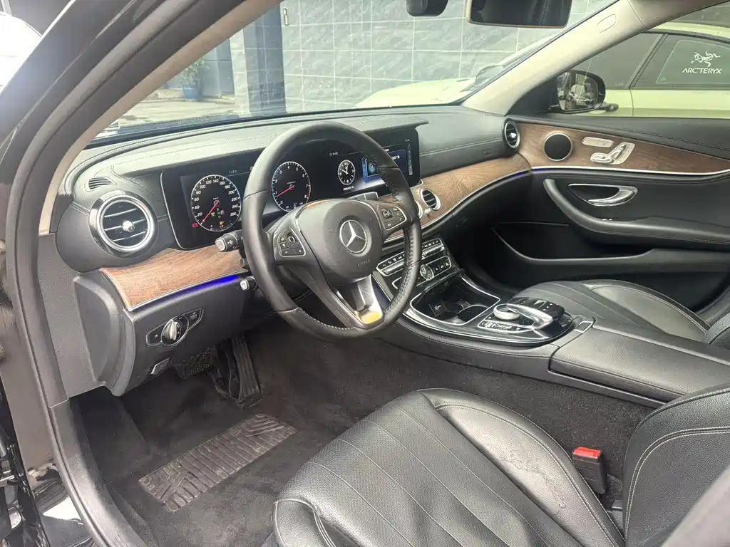 Mercedes-Benz E-Class E 2016 E 300 L Sport Fashion