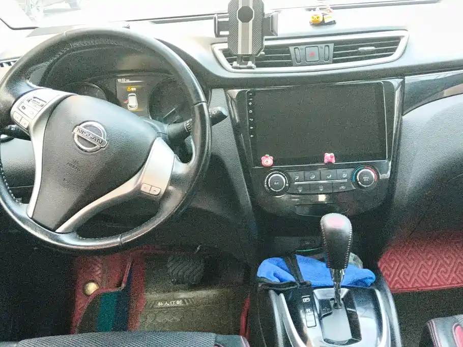 Nissan Qashqai — миниатюра 12