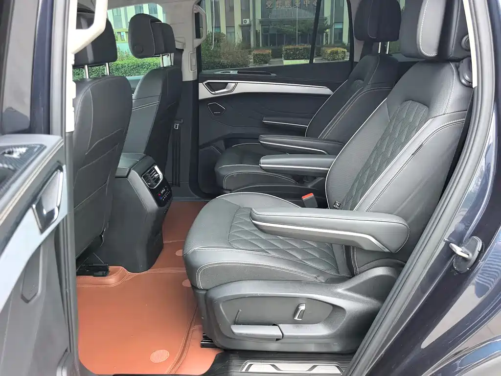 Volkswagen Talagon — миниатюра 11