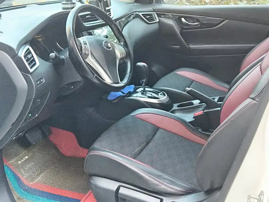 Nissan Qashqai — миниатюра 9