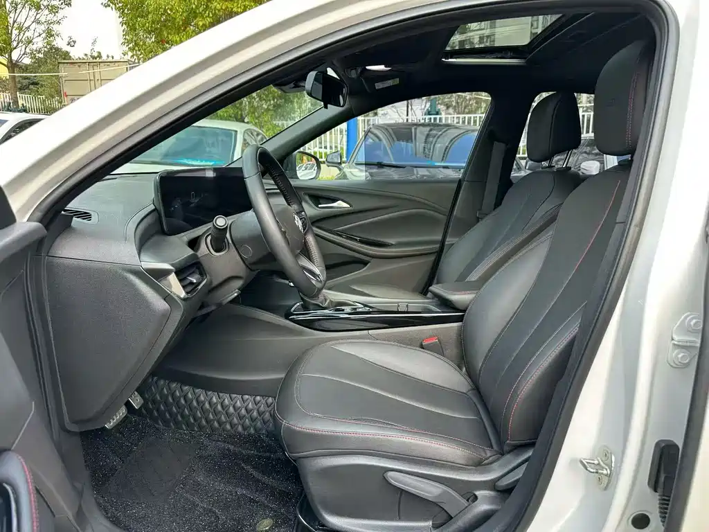 Buick Verano — миниатюра 6