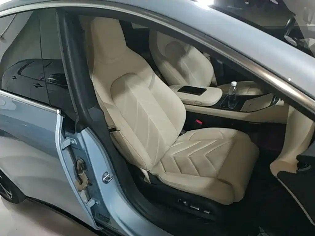 NIO ET5T — миниатюра 25