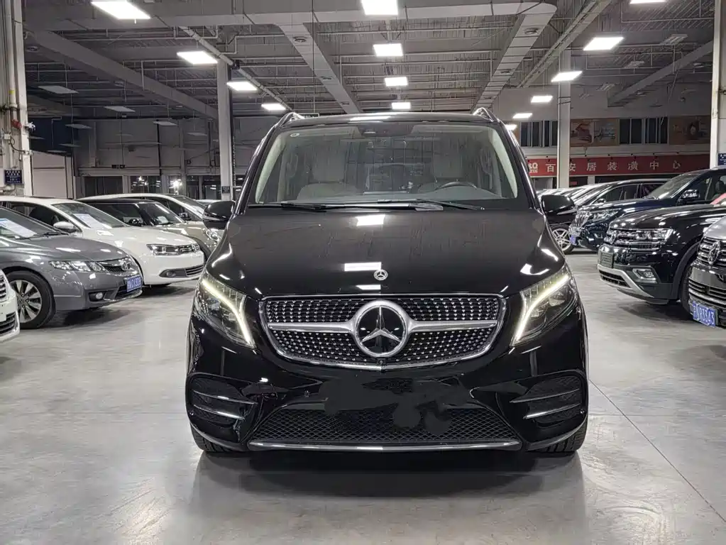 Mercedes-Benz V-Class — миниатюра 2