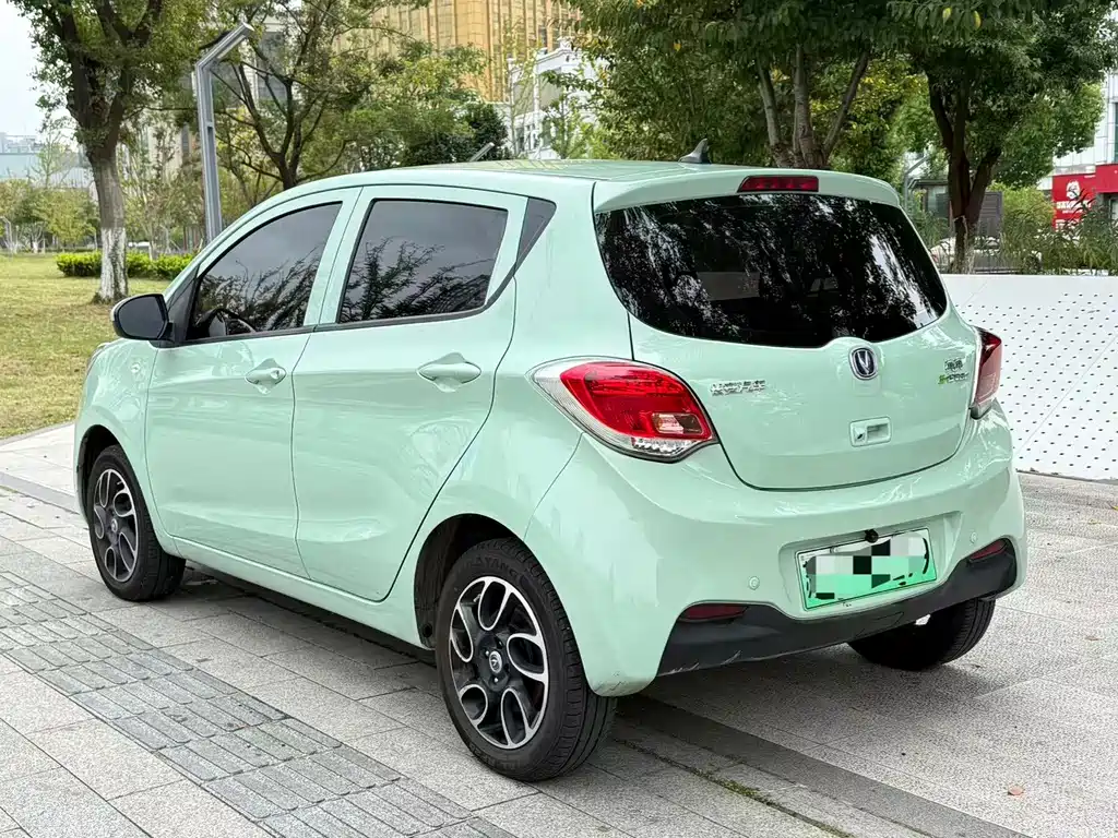 Changan Benben E-Star — миниатюра 7