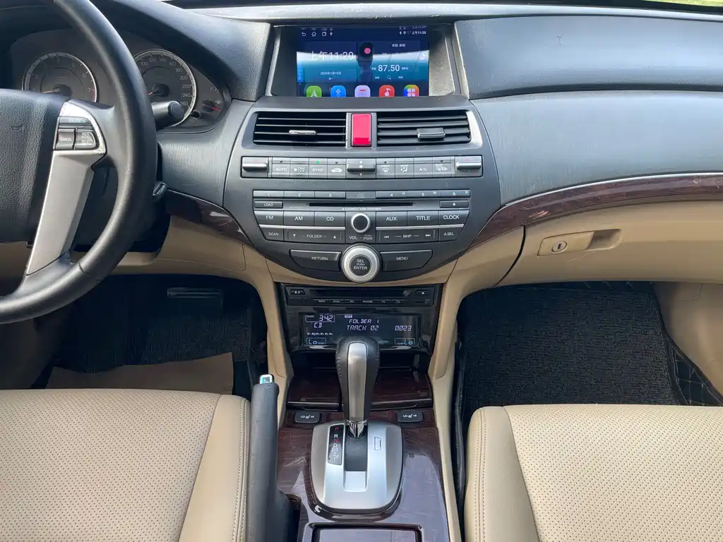 Honda Accord — миниатюра 13
