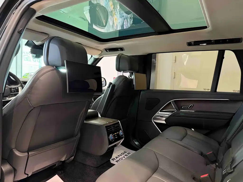 Land Rover Range Rover — миниатюра 18