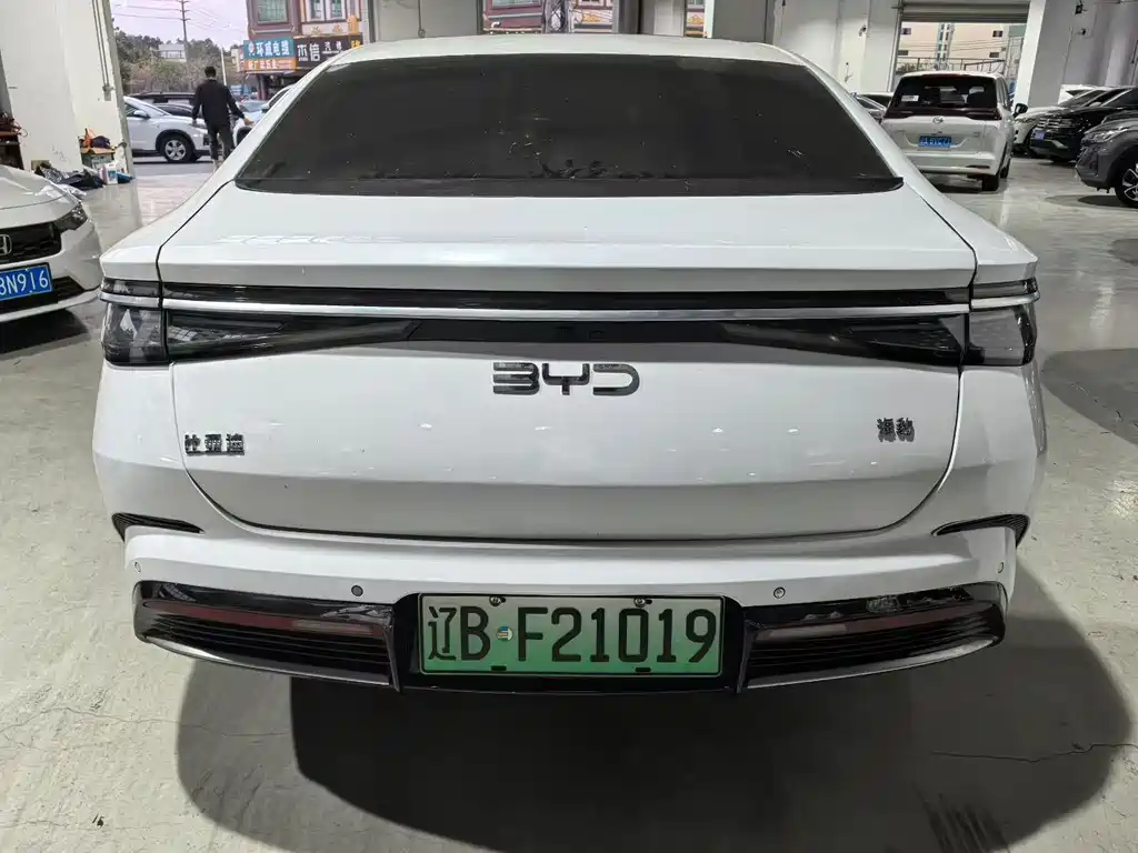 BYD SEAL