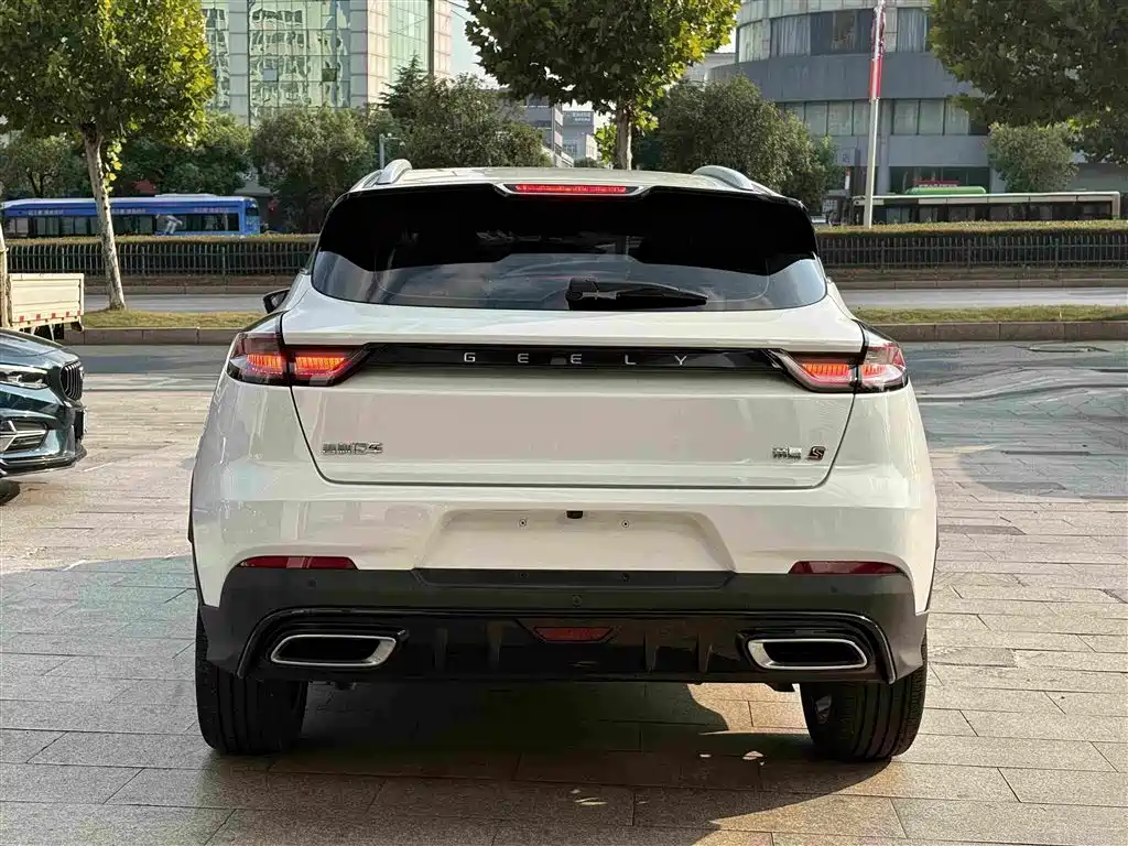 Geely Emgrand S — миниатюра 12
