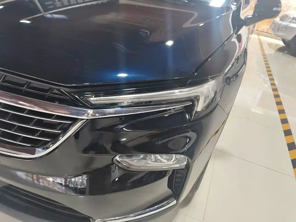 Buick Enclave — миниатюра 24