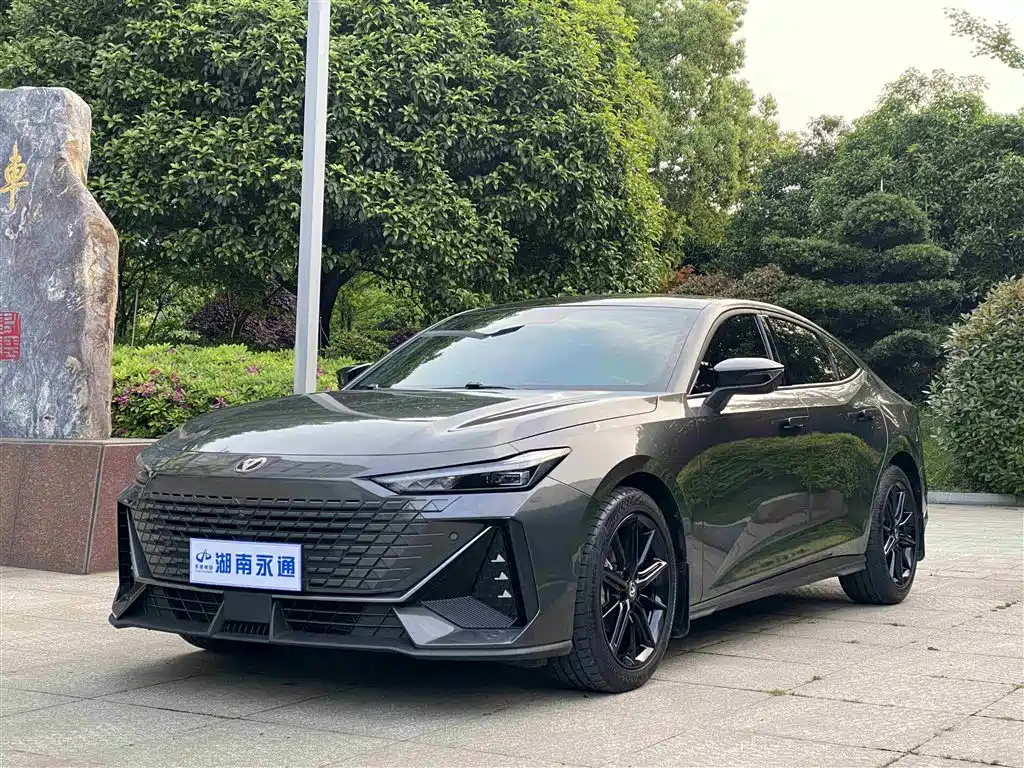 Changan UNI-V 2023