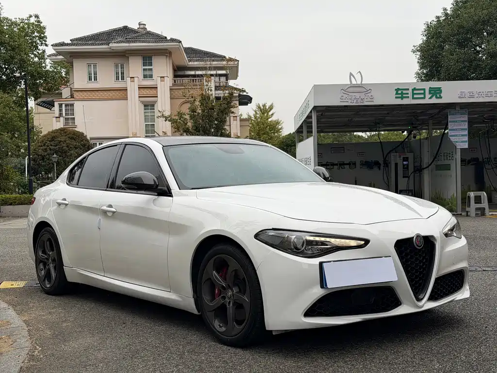 Alfa Romeo Giulia — миниатюра 4