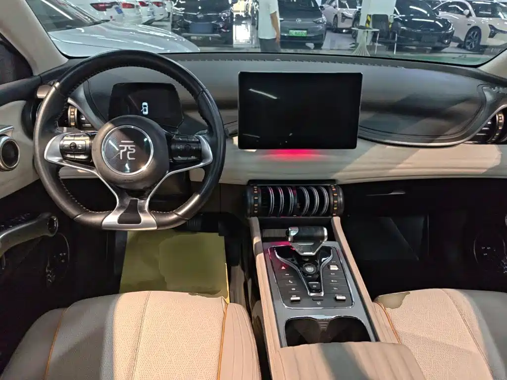 BYD Yuan Plus — миниатюра 10