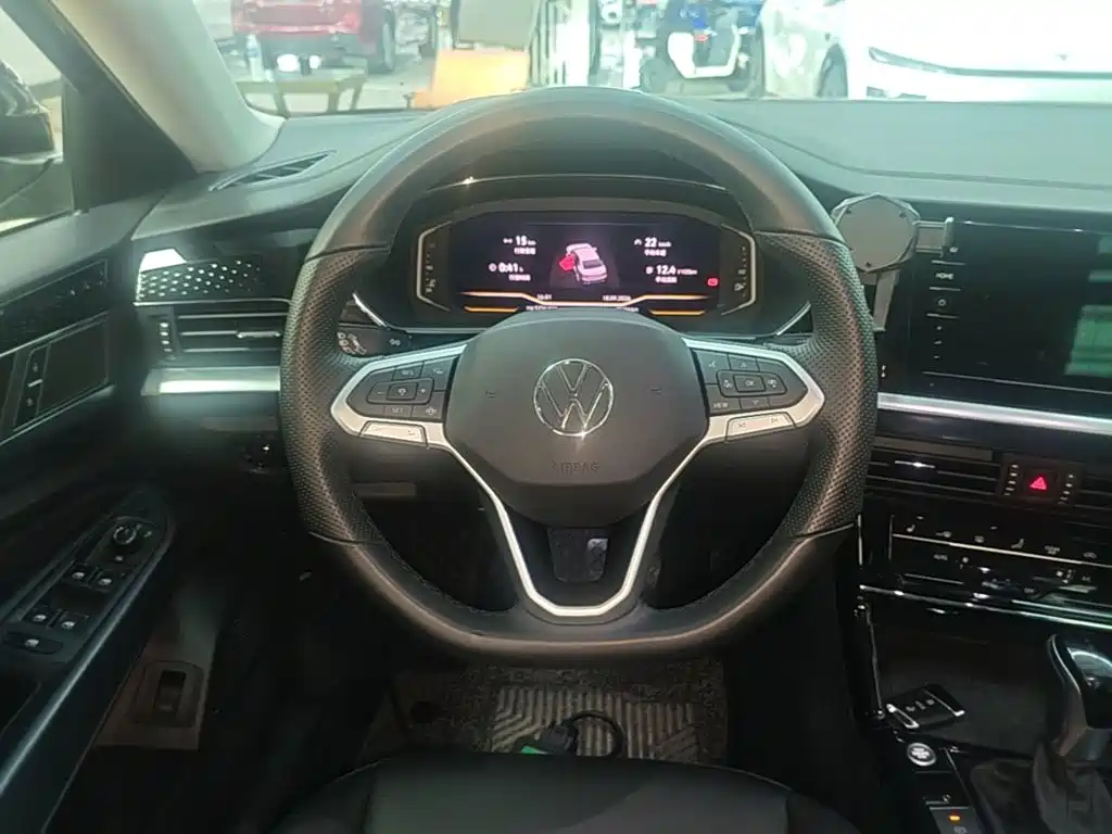 Volkswagen Passat — миниатюра 11