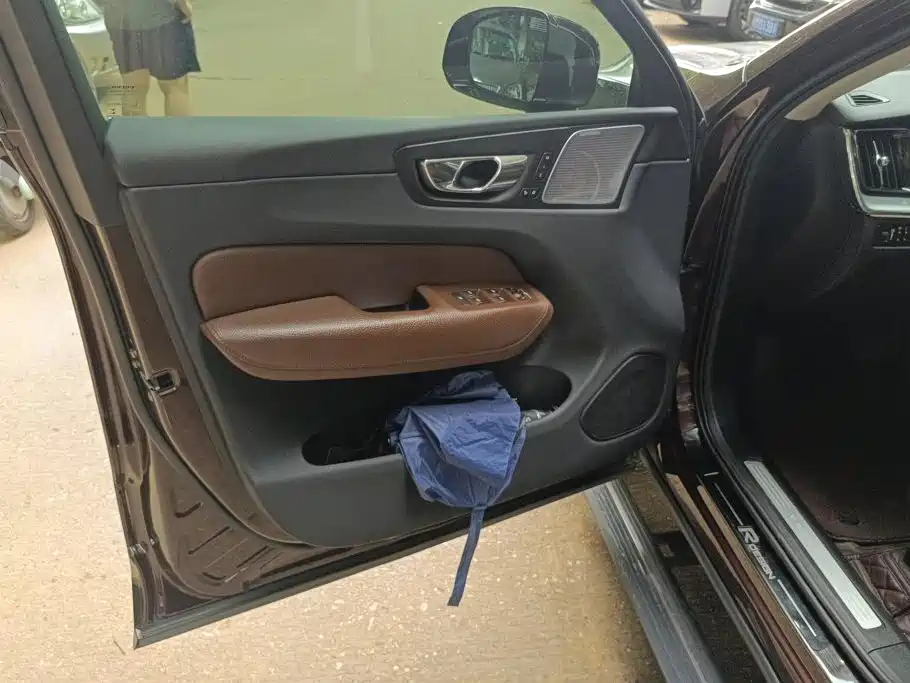 Volvo XC60 — миниатюра 7