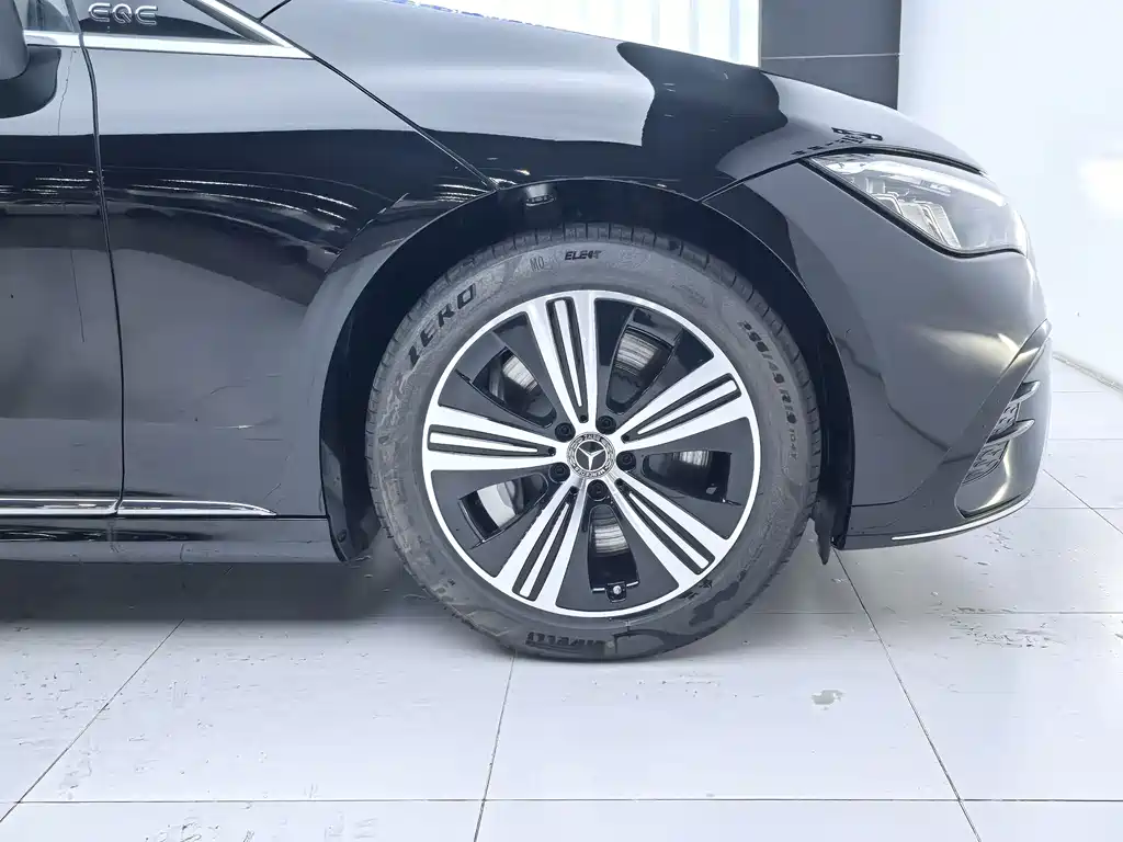 Mercedes-Benz EQE 2025 500 4MATIC