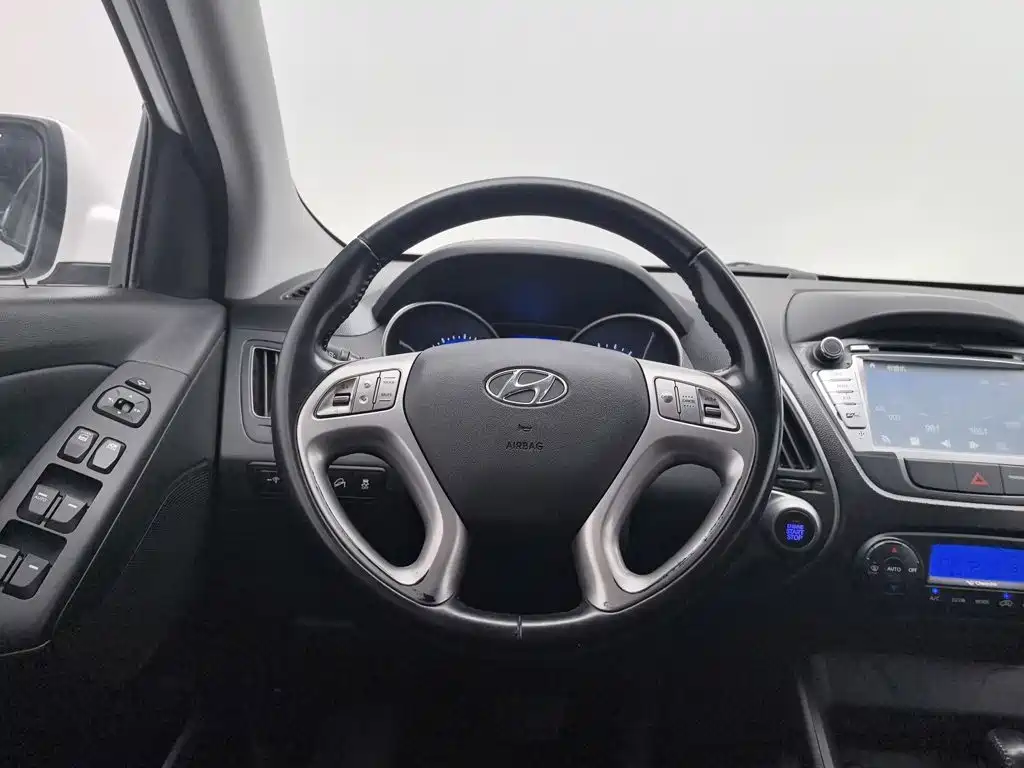 Hyundai ix35 — миниатюра 11