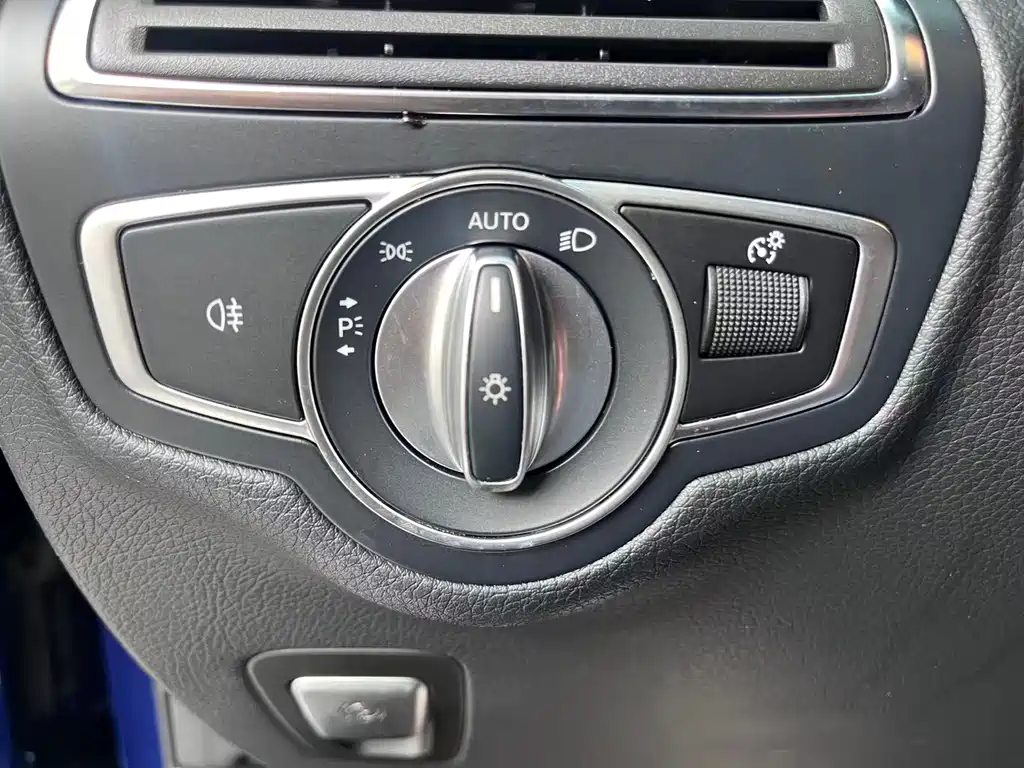 Mercedes-Benz GLC — миниатюра 9