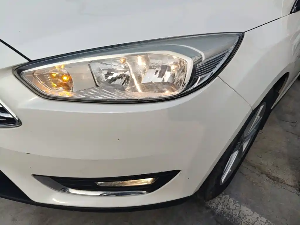 Ford Focus — миниатюра 24