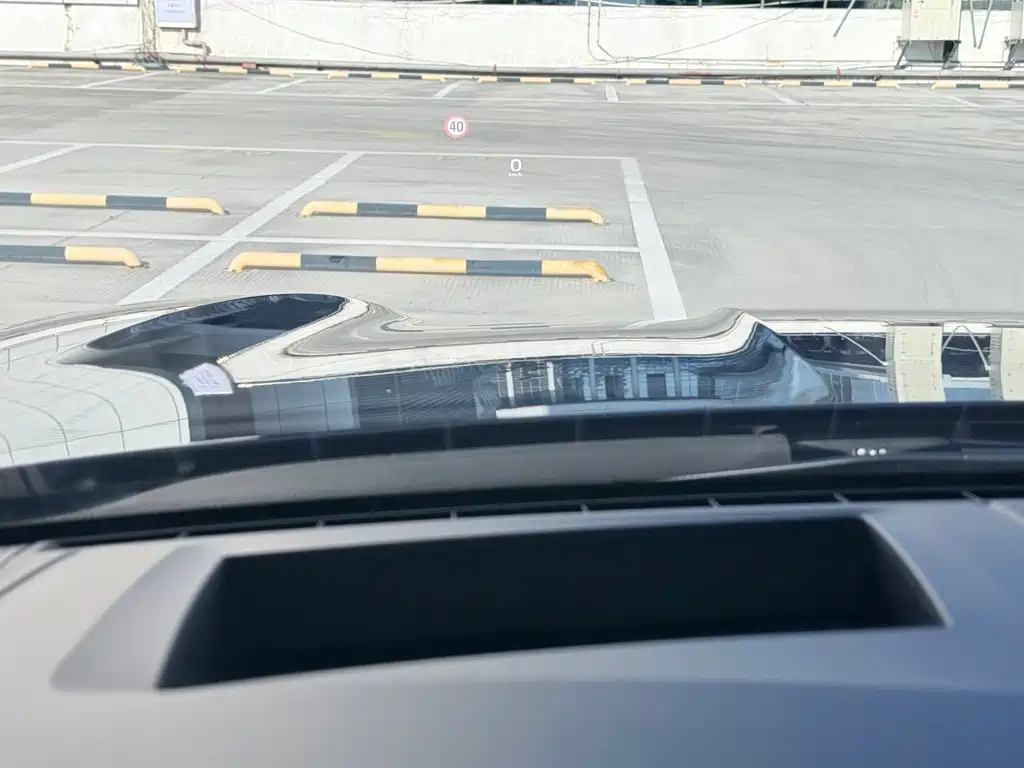Porsche Cayenne — миниатюра 17