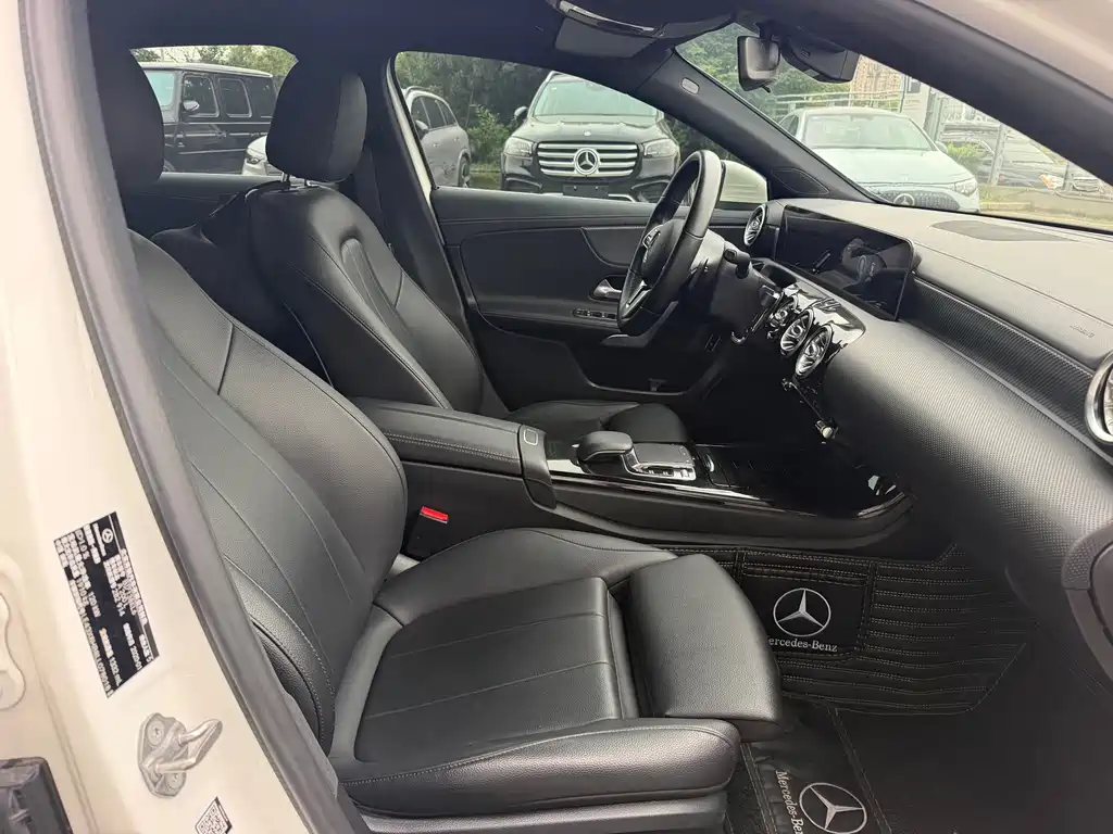Mercedes-Benz A-Class — миниатюра 14